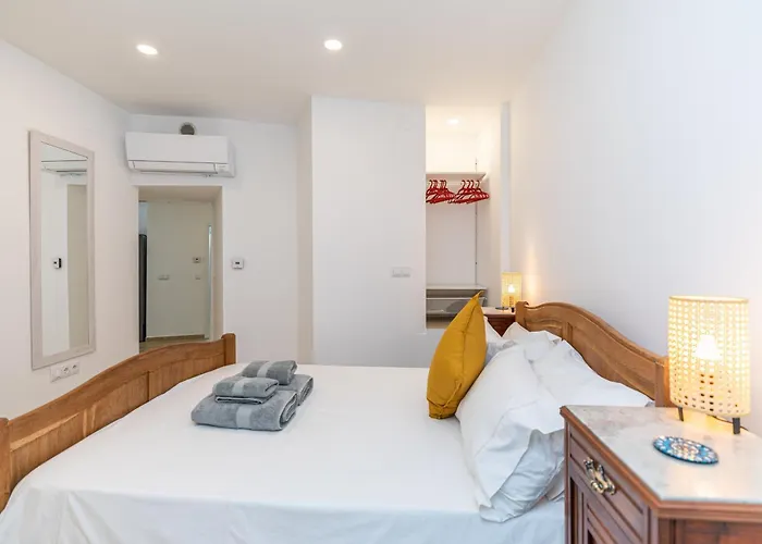 Cinco Botelho, Town Centre Apartamento *