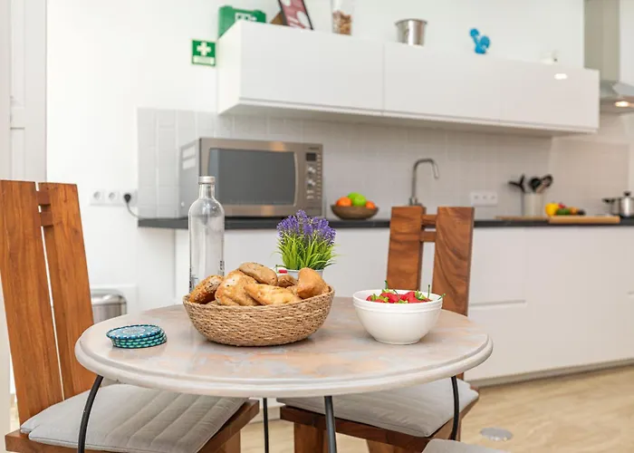 Cinco Botelho, Town Centre * Tavira